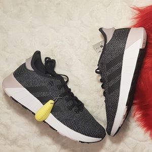 Adidas Questar BYD Sports Sneakers